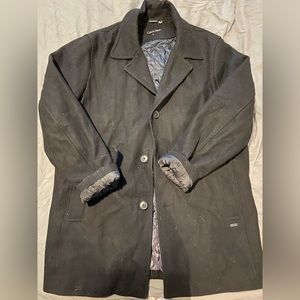 Men’s black coat
